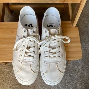 Sidewalk Low Top Sneakers